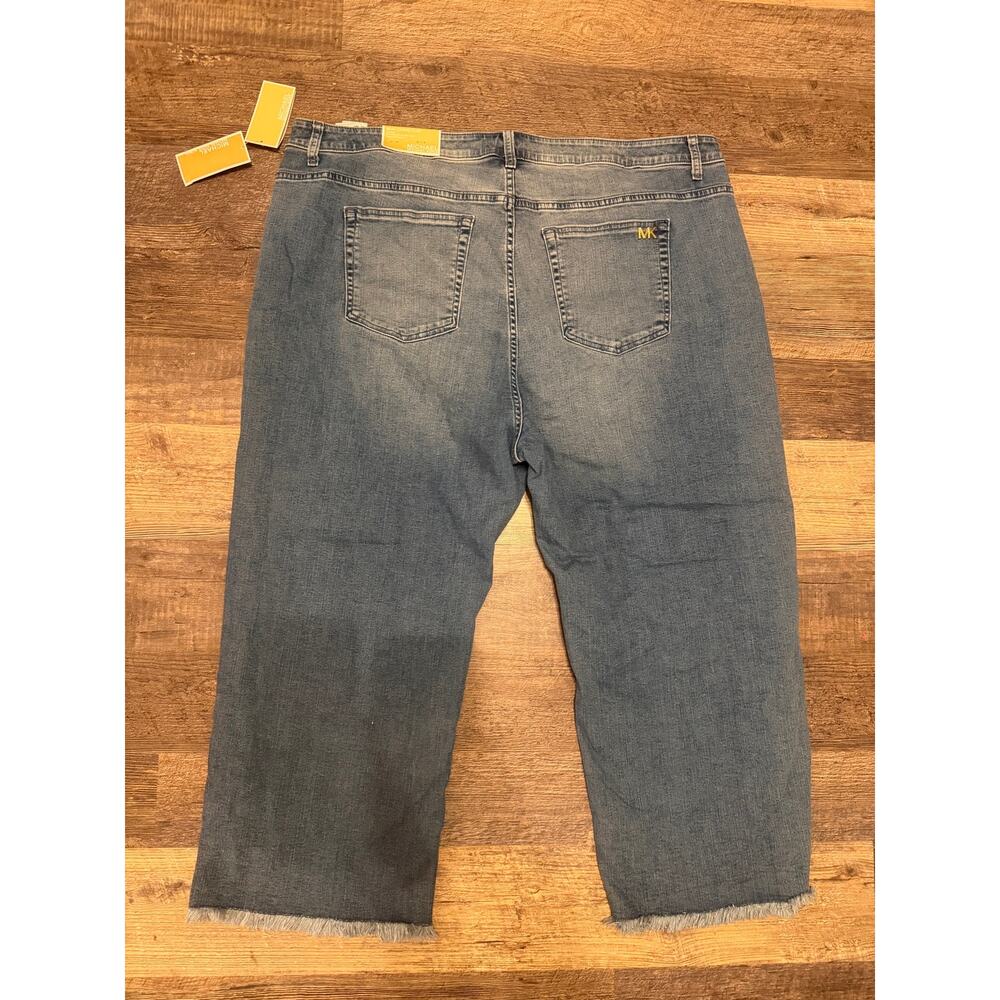 Michael Kors Selma Cropped Flare Jeans Size 22W New With TAG - Picture 3 of 10